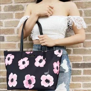 Kate Spade ♠️ Floral 🌸 🌸 Tote